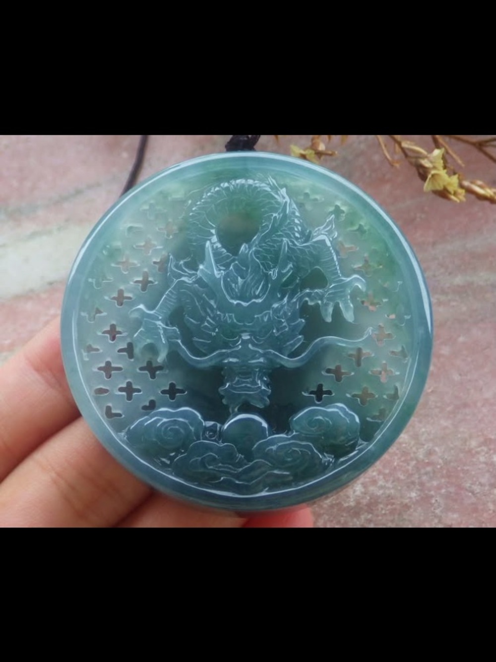 Exquisite carved green certificate jadeite jade circle dragon pendant happiness